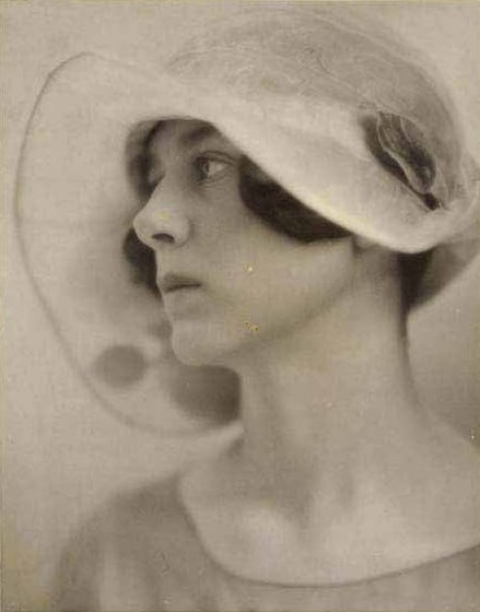 1924 woman