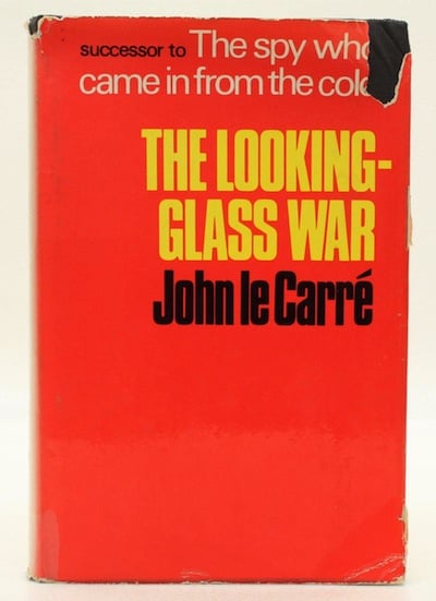 le carre looking glass