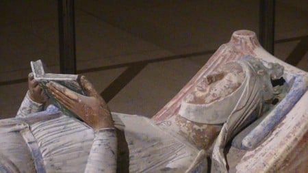 Church_of_Fontevraud_Abbey_Eleanor_of_Aquitaine_effigy