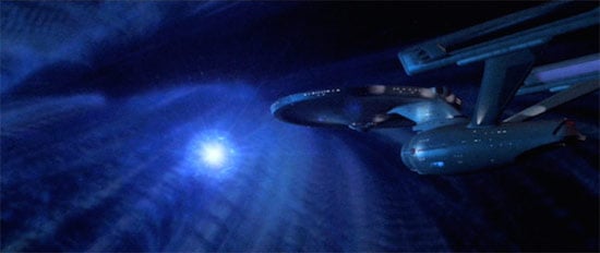 USS_Enterprise_approaches_V'Ger's_cloud