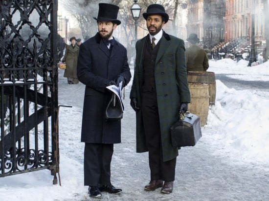 the-knick-season-2-andre-holland-michael-angarano-01