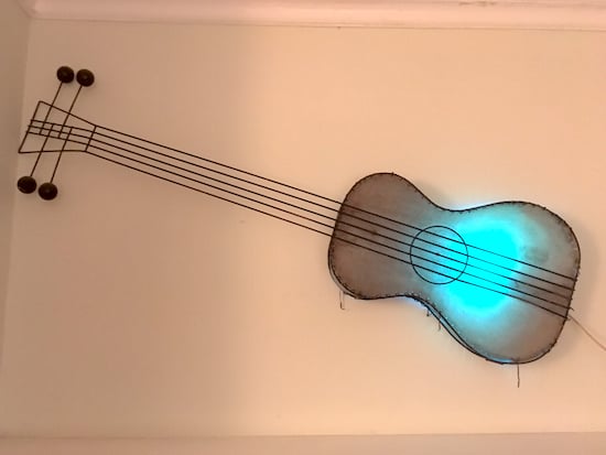 guitar-lamp